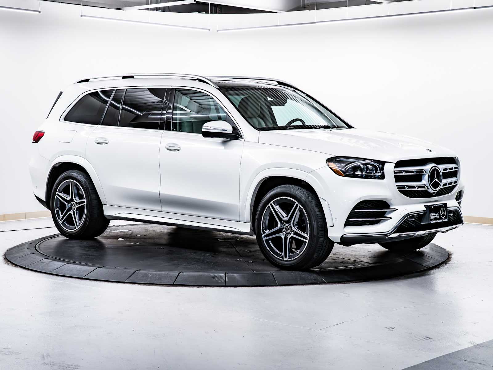 2023 Mercedes-Benz GLS Base's photo