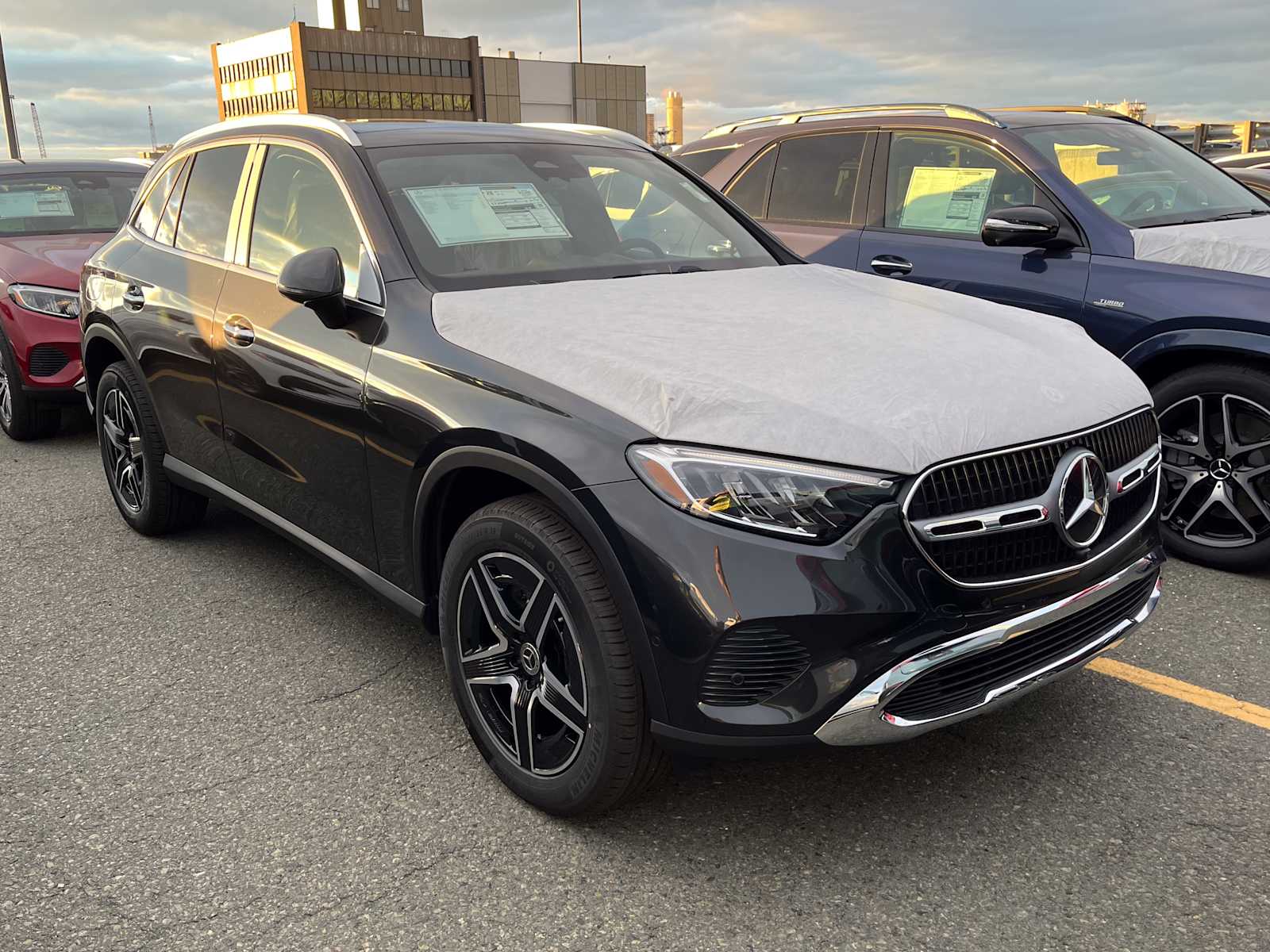 2026 Mercedes-Benz GLC Base's photo