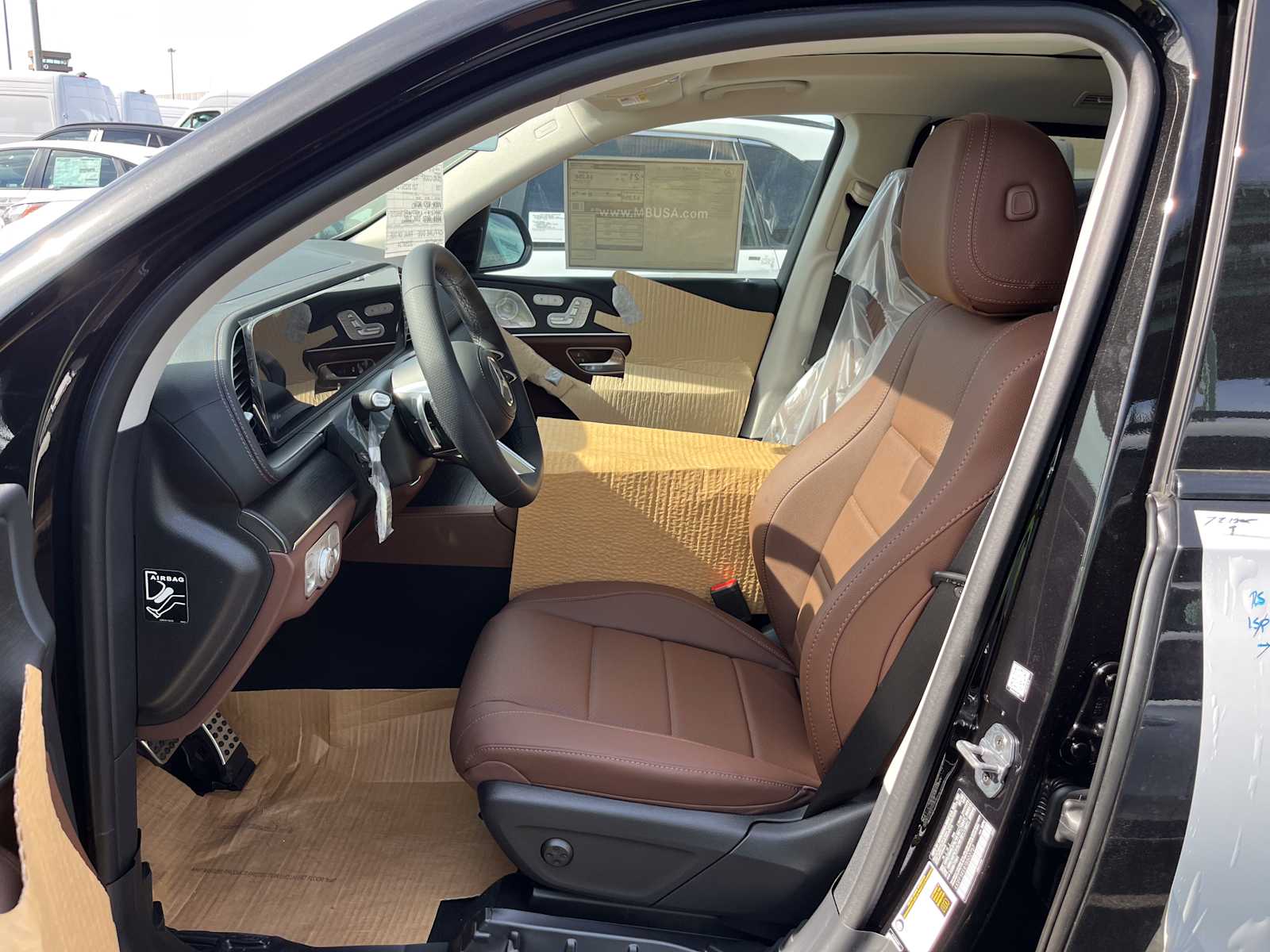 2026 Mercedes Benz GLS 450 4MATIC photo 3