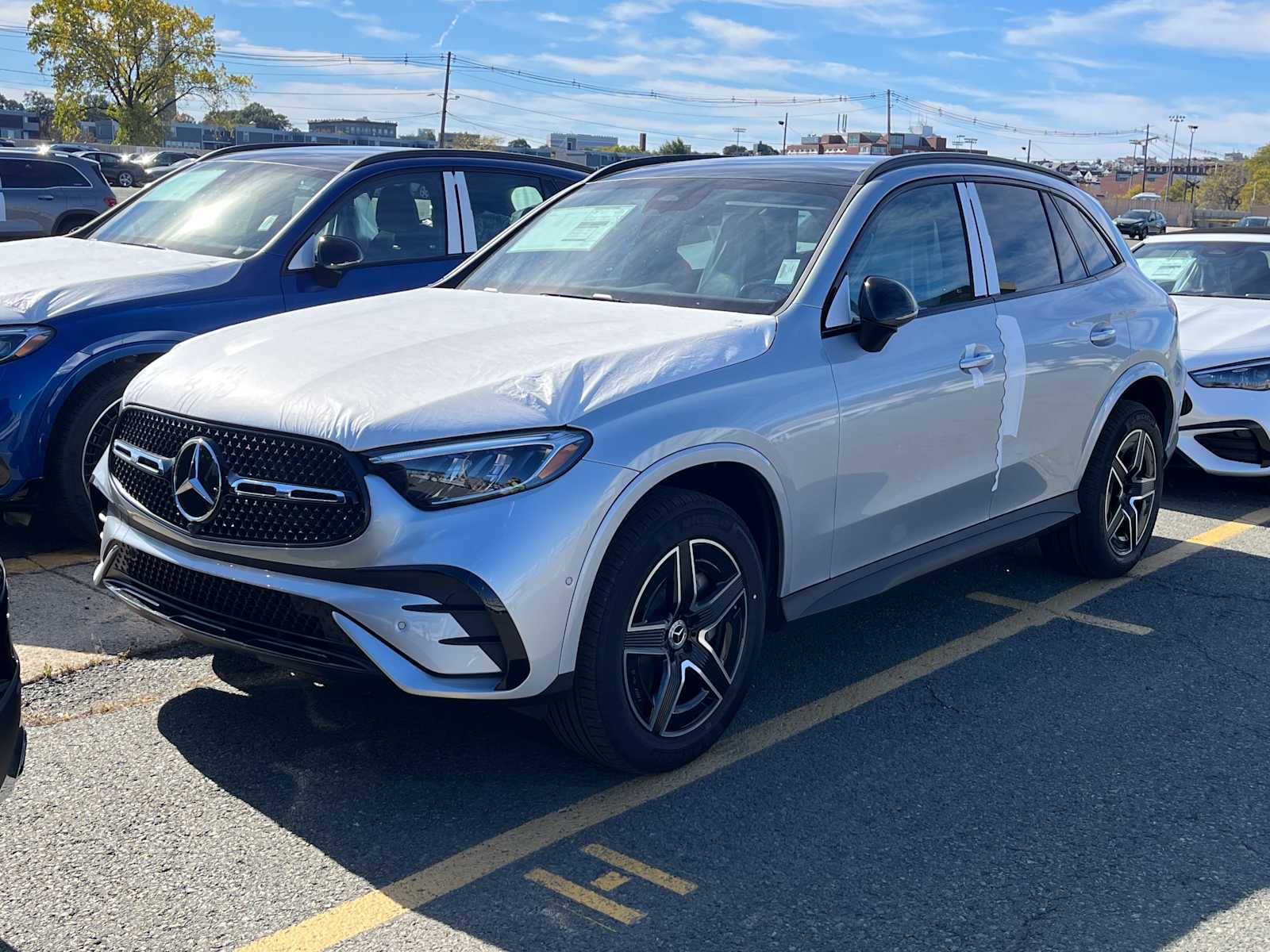 2026 Mercedes-Benz GLC Base's photo