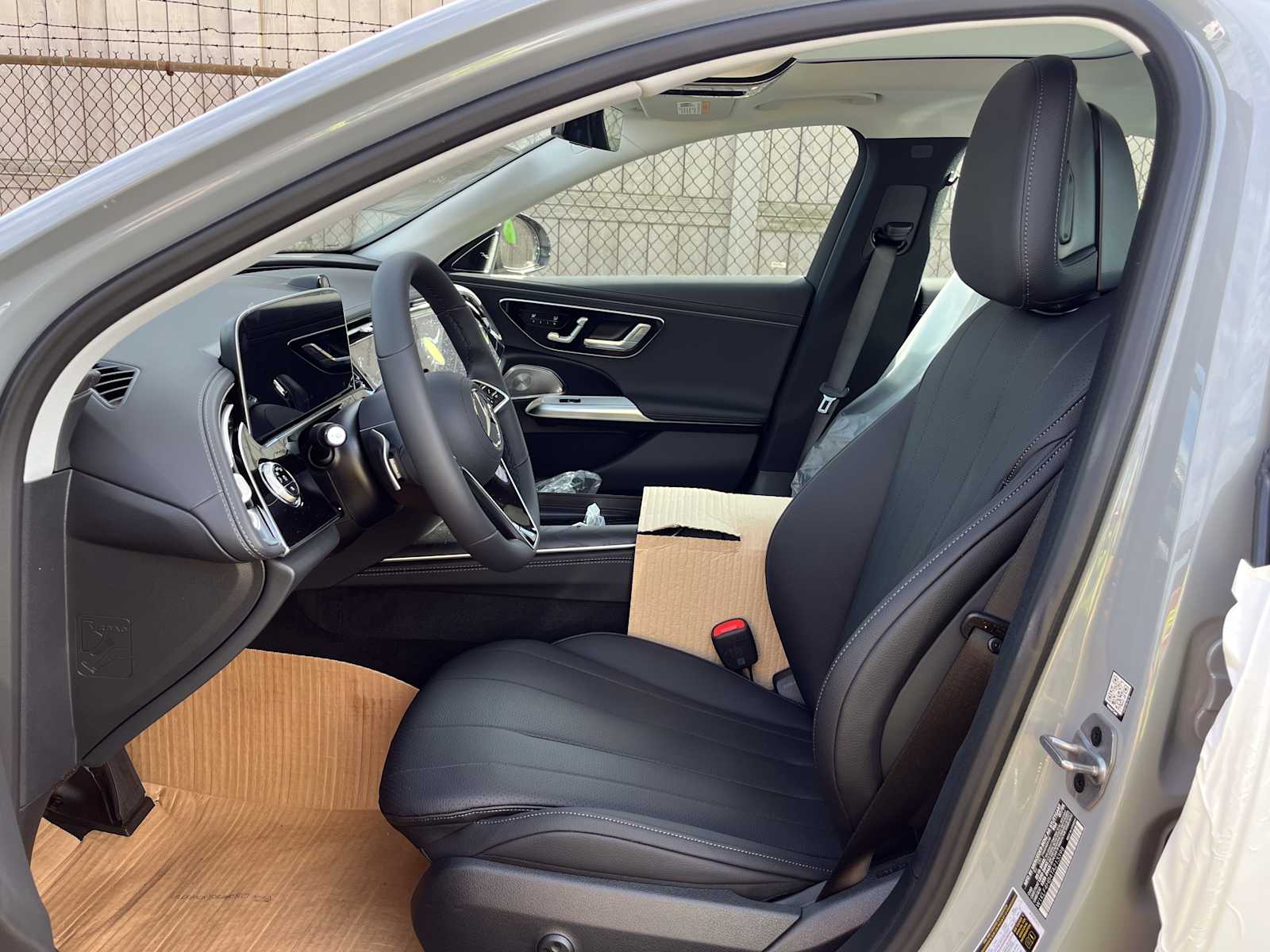 2026 Mercedes Benz E 350 4MATIC photo 4