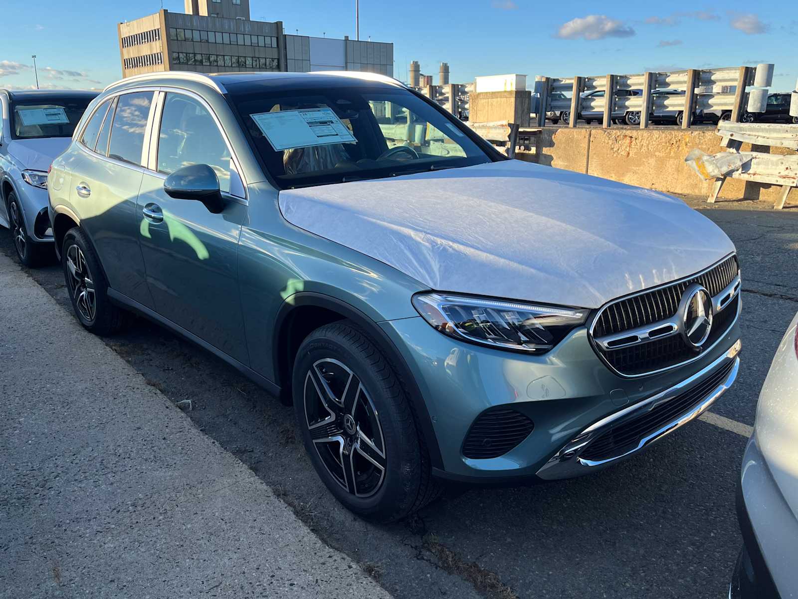 2026 Mercedes-Benz GLC Base's photo