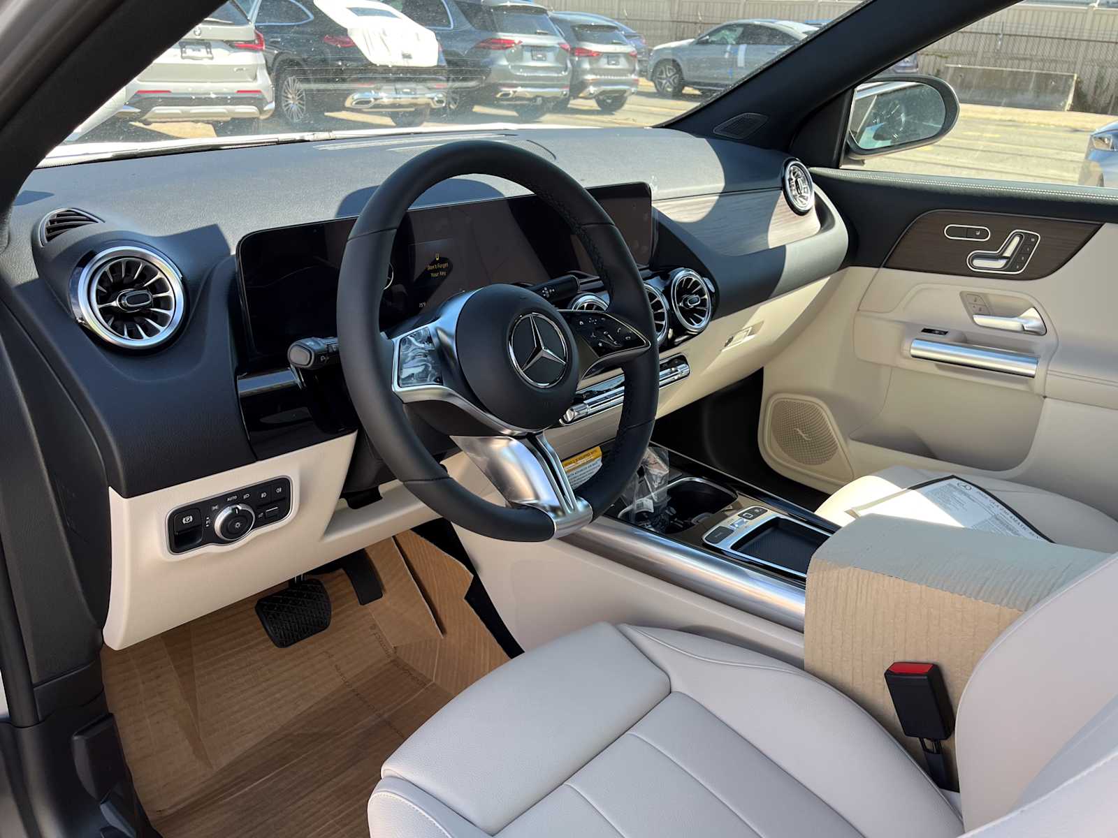 new 2026 Mercedes-Benz GLA 250 car