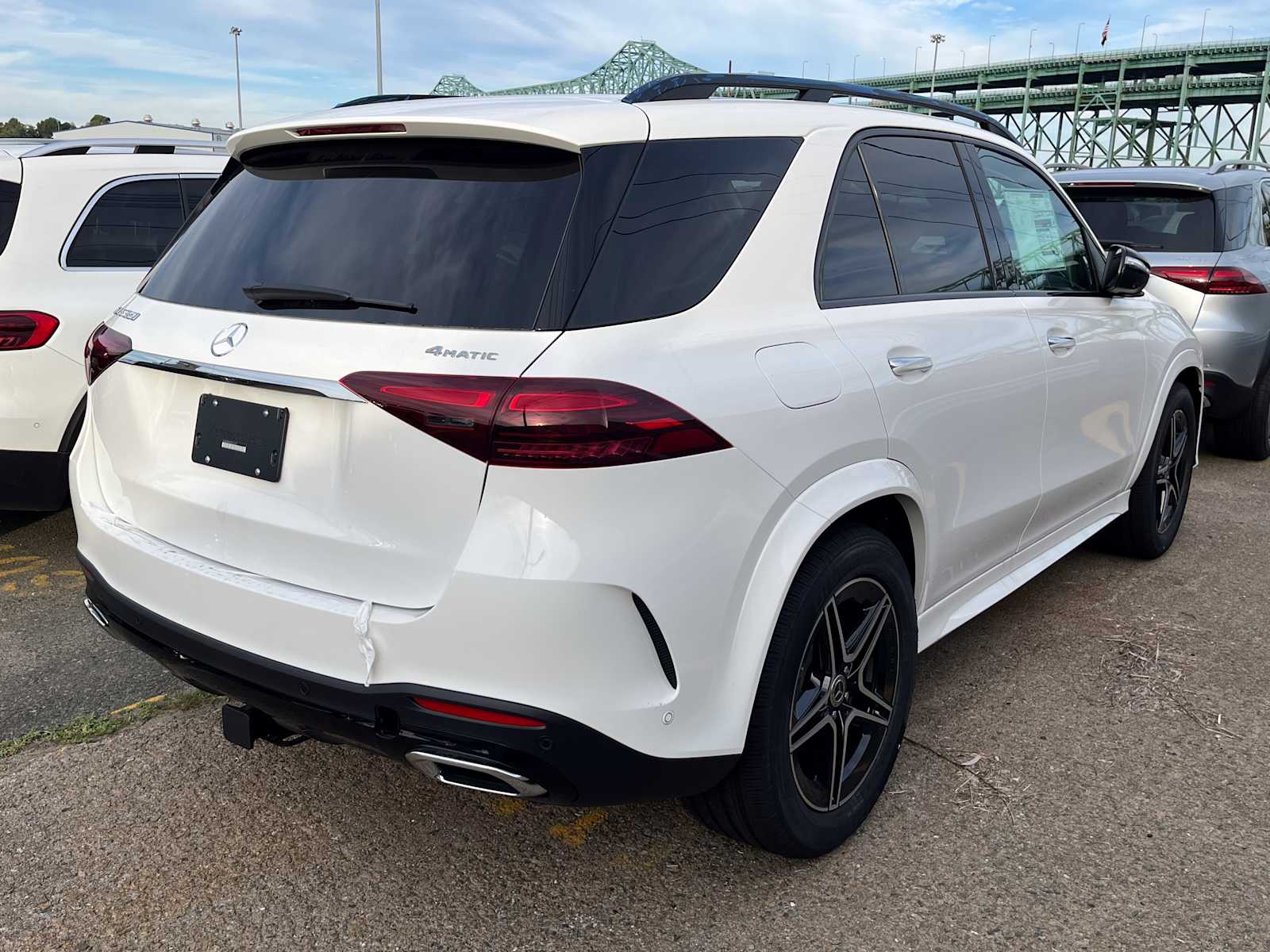 2026 Mercedes Benz GLE 350 4MATIC photo 2