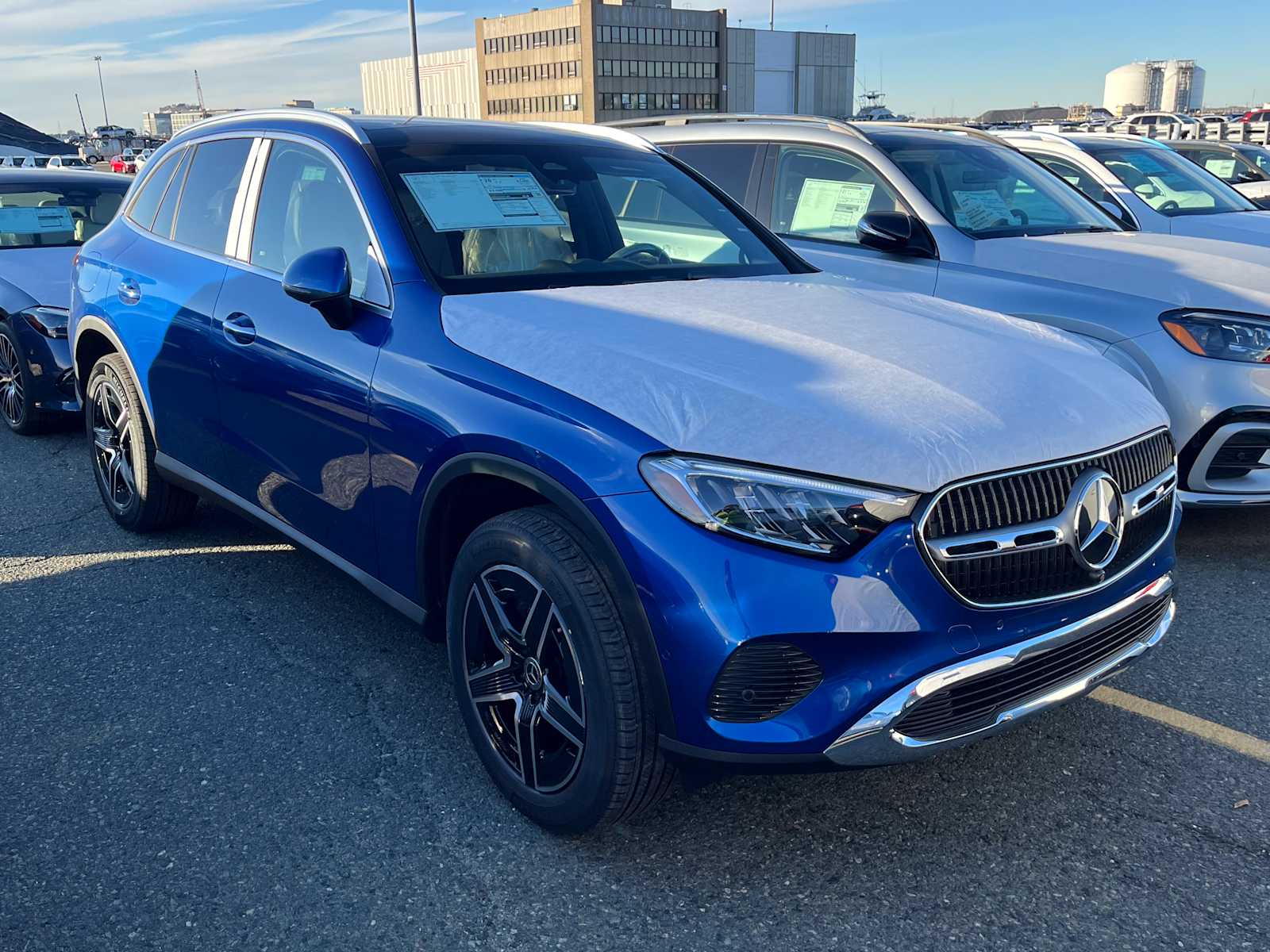 2026 Mercedes-Benz GLC Base's photo