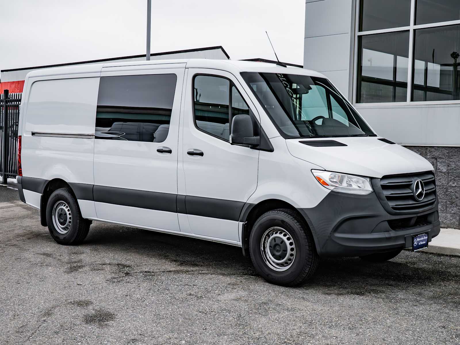2021 Mercedes-Benz Sprinter 2500 Van Crew Van 