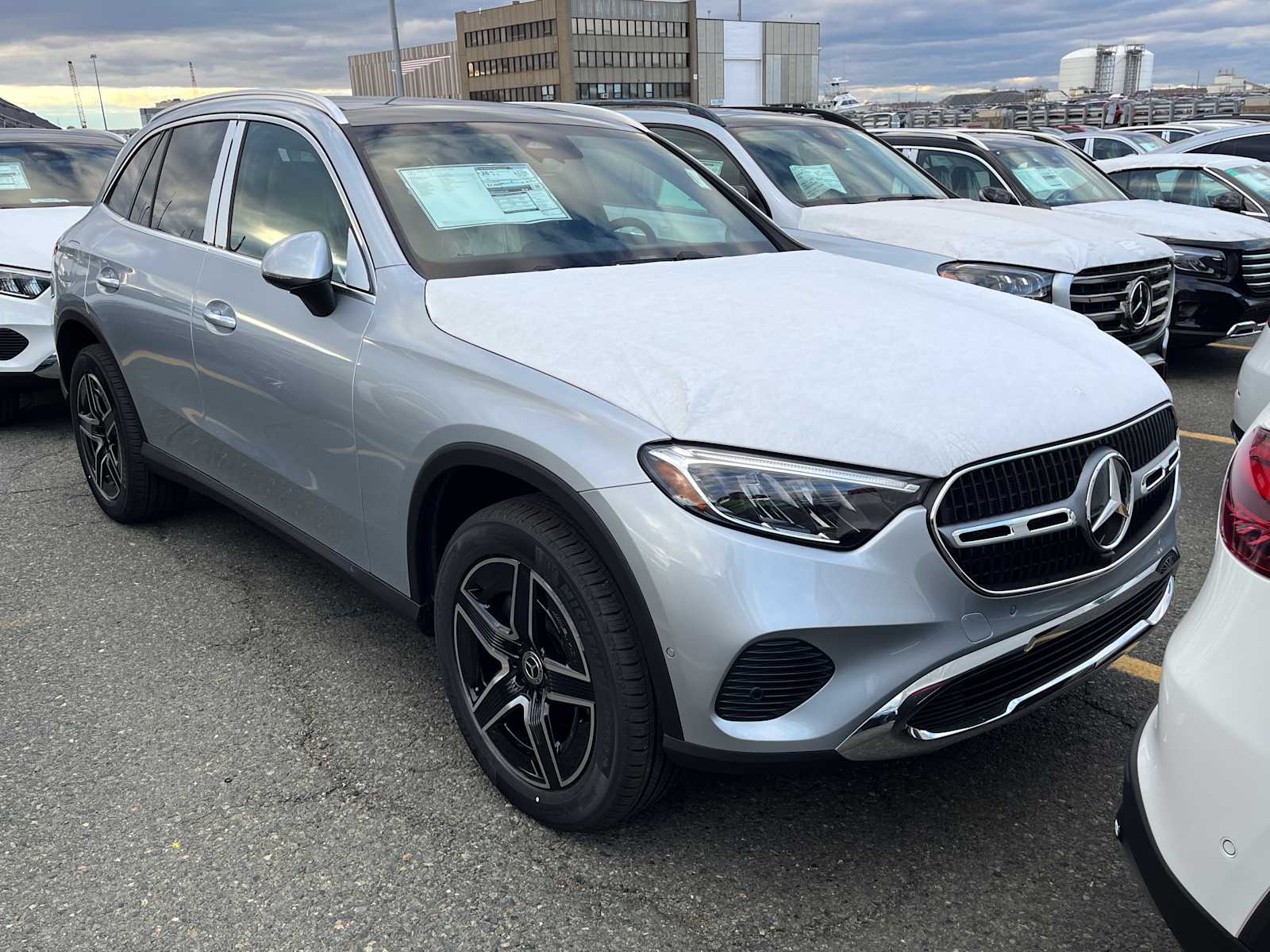 2026 Mercedes-Benz GLC Base's photo