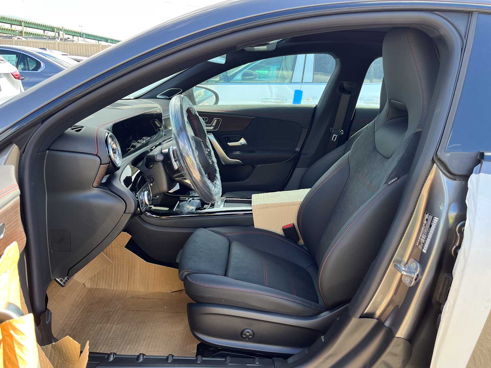 2026 Mercedes Benz CLA 250 4MATIC photo 4