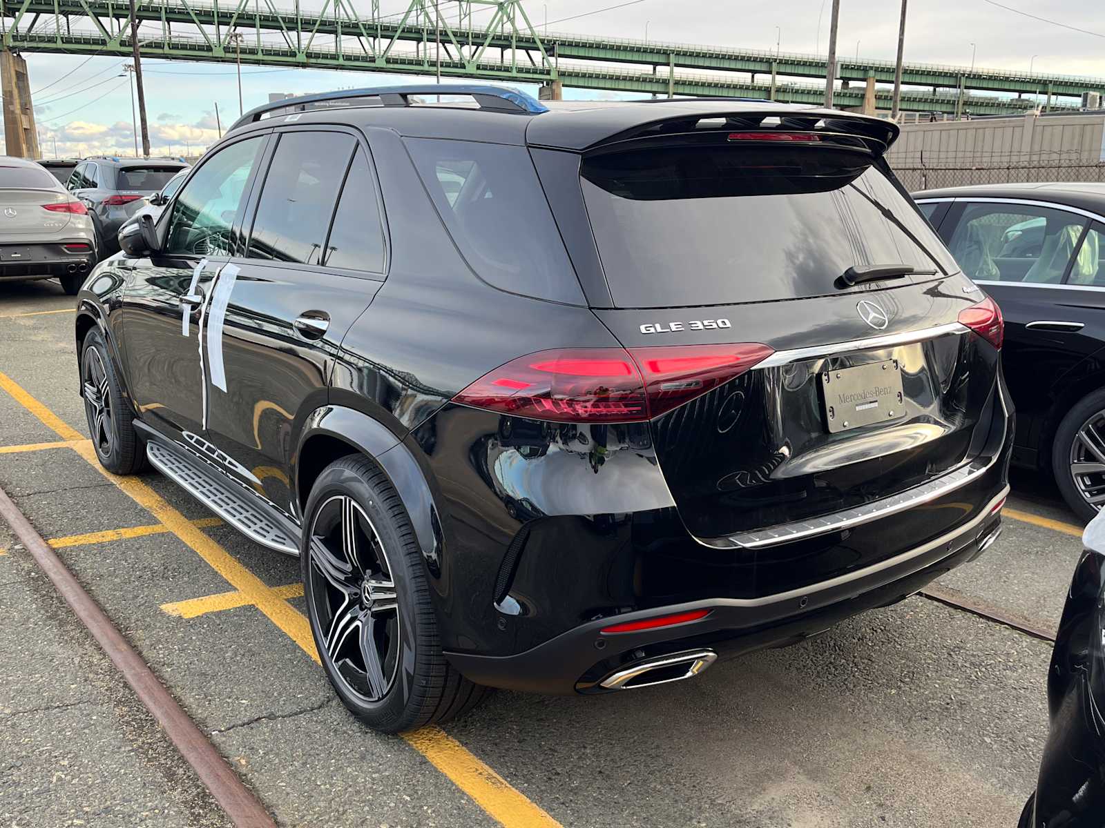 2026 Mercedes Benz GLE 350 4MATIC photo 2