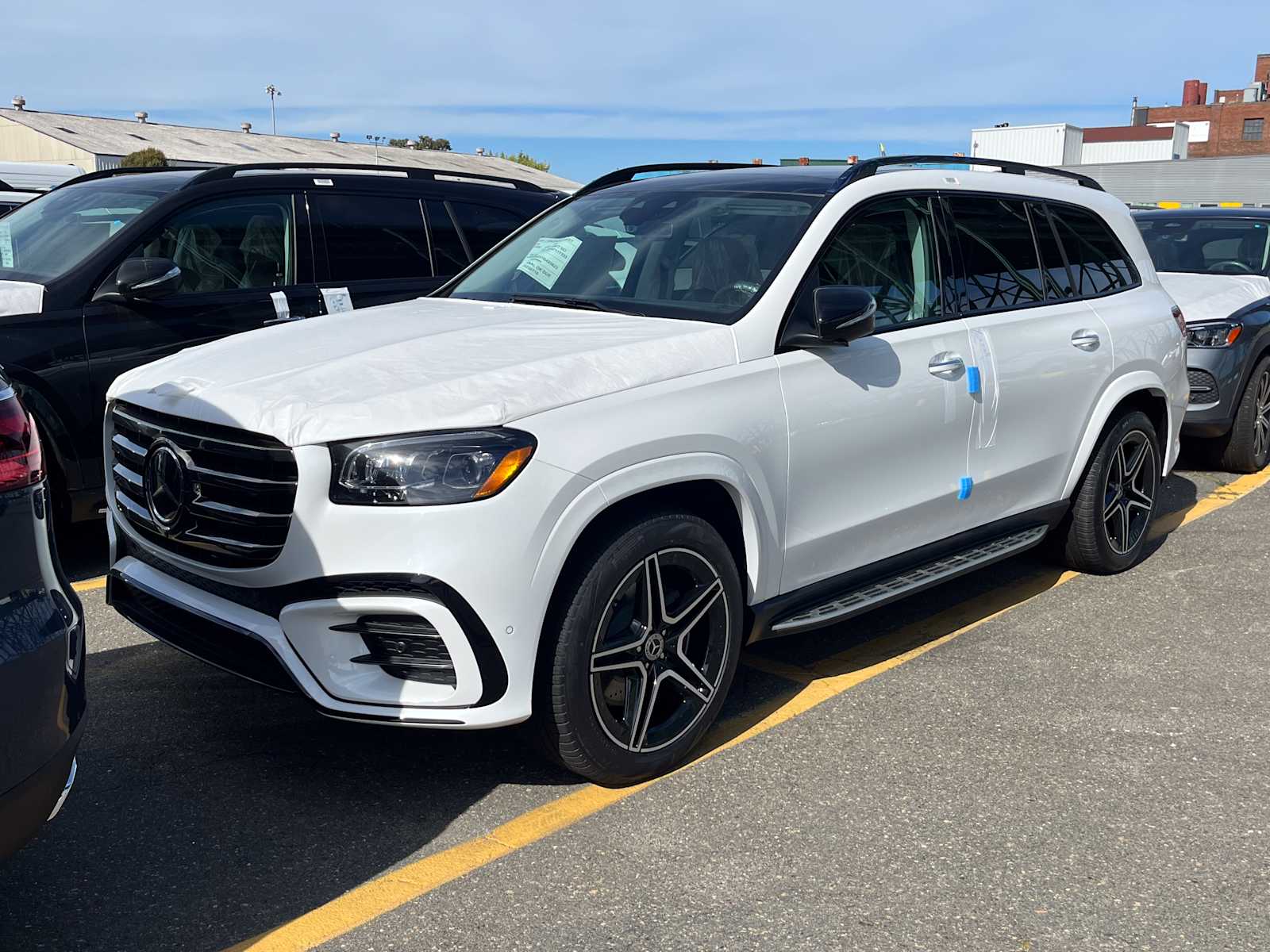 2026 Mercedes-Benz GLS Base's photo