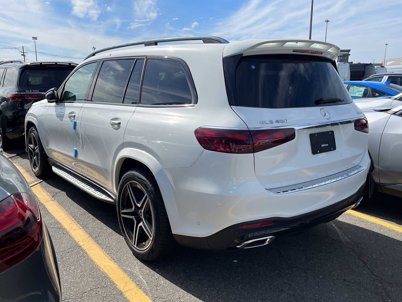 new 2026 Mercedes-Benz GLS 450 car