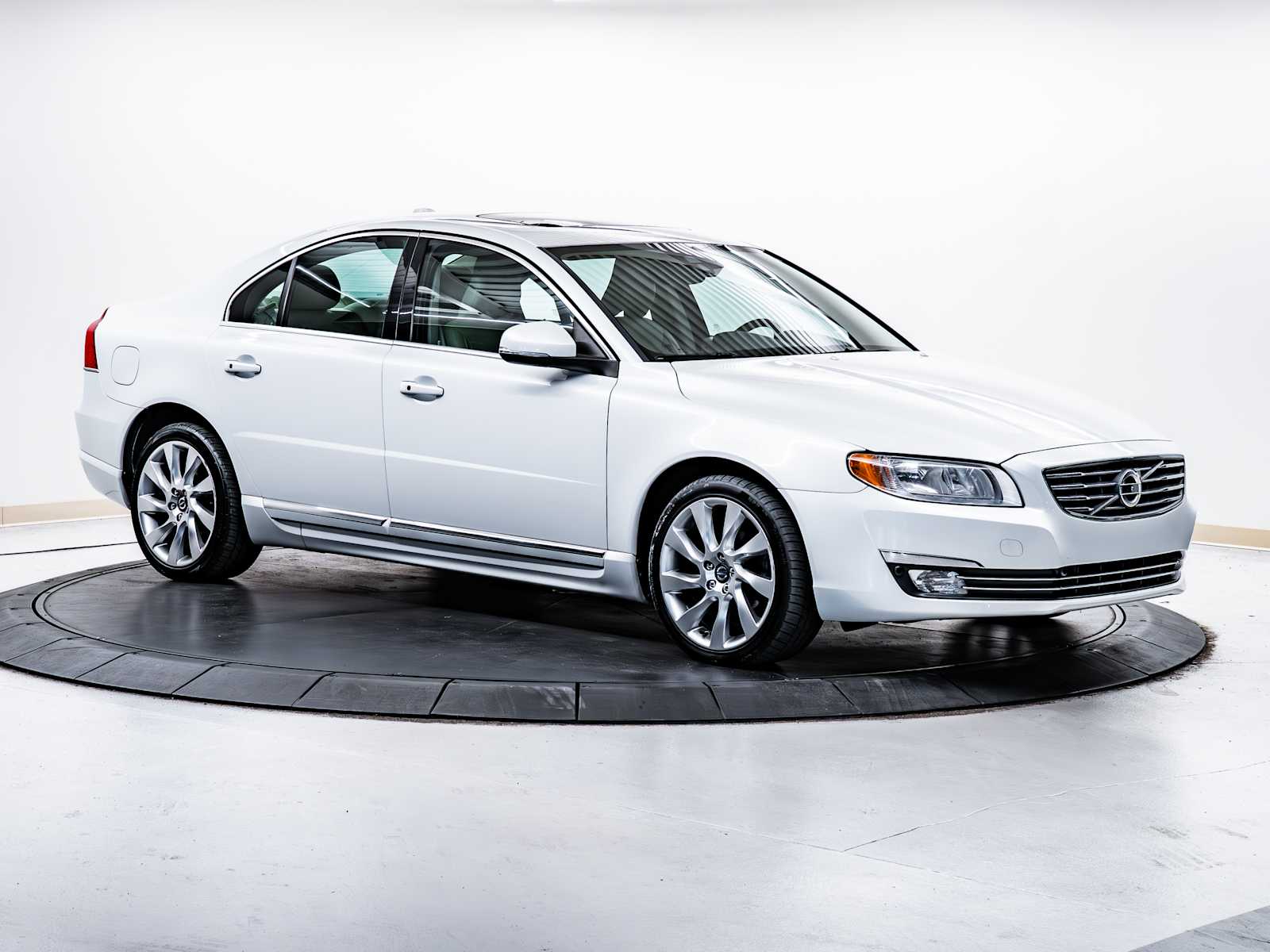 2016 Volvo S80 Base's photo