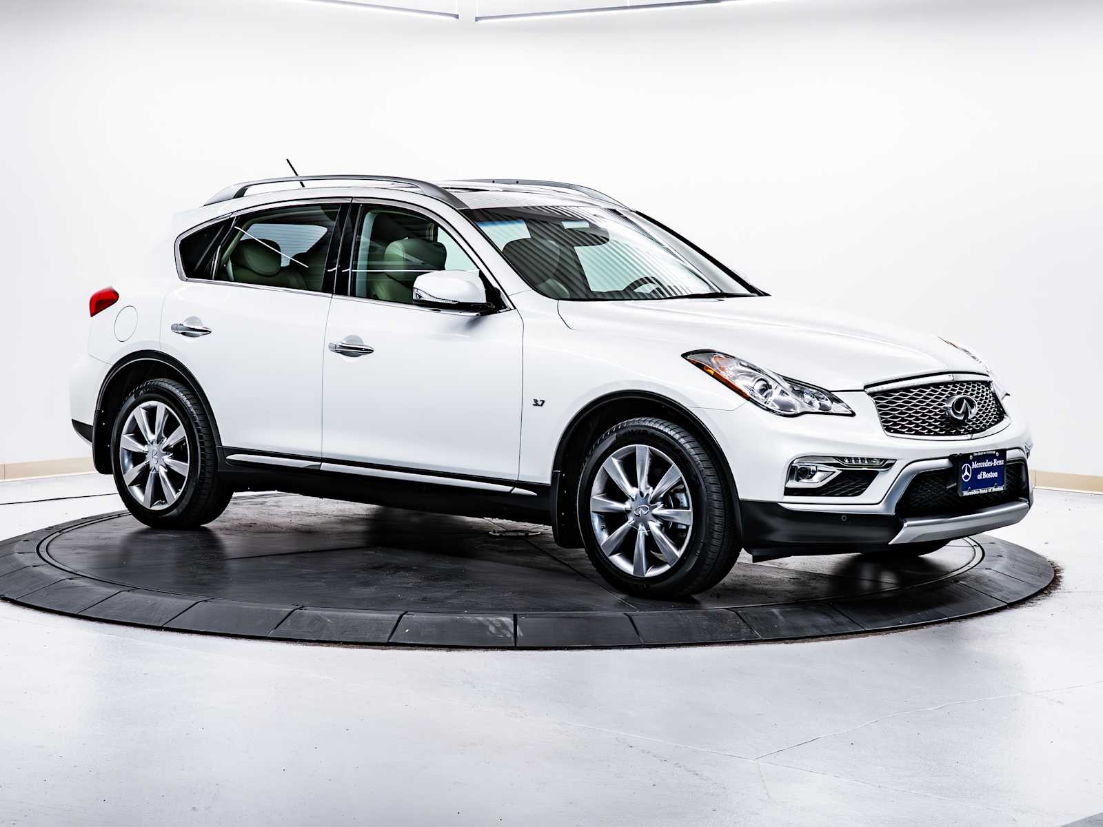 2016 INFINITI QX50 Base