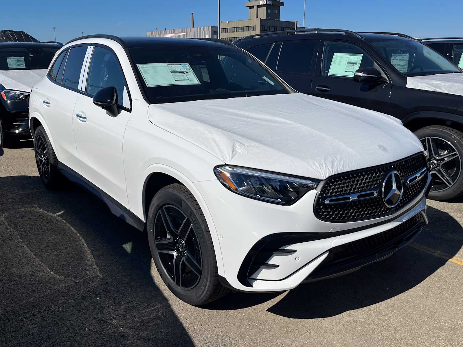 2026 Mercedes-Benz GLC Base's photo