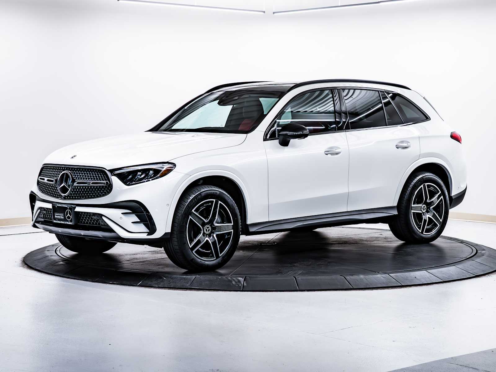 2023 Mercedes Benz GLC 300 AMG photo 3