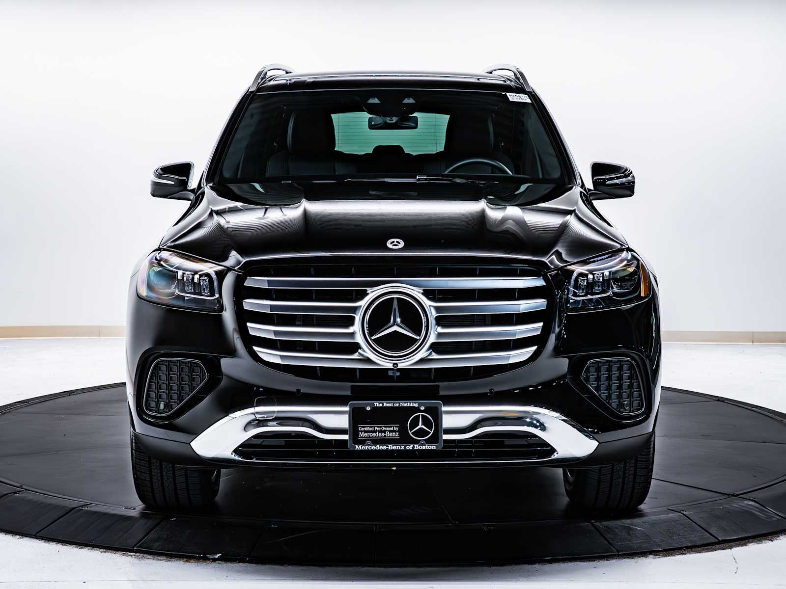 2025 Mercedes Benz GLS 450 4MATIC photo 2