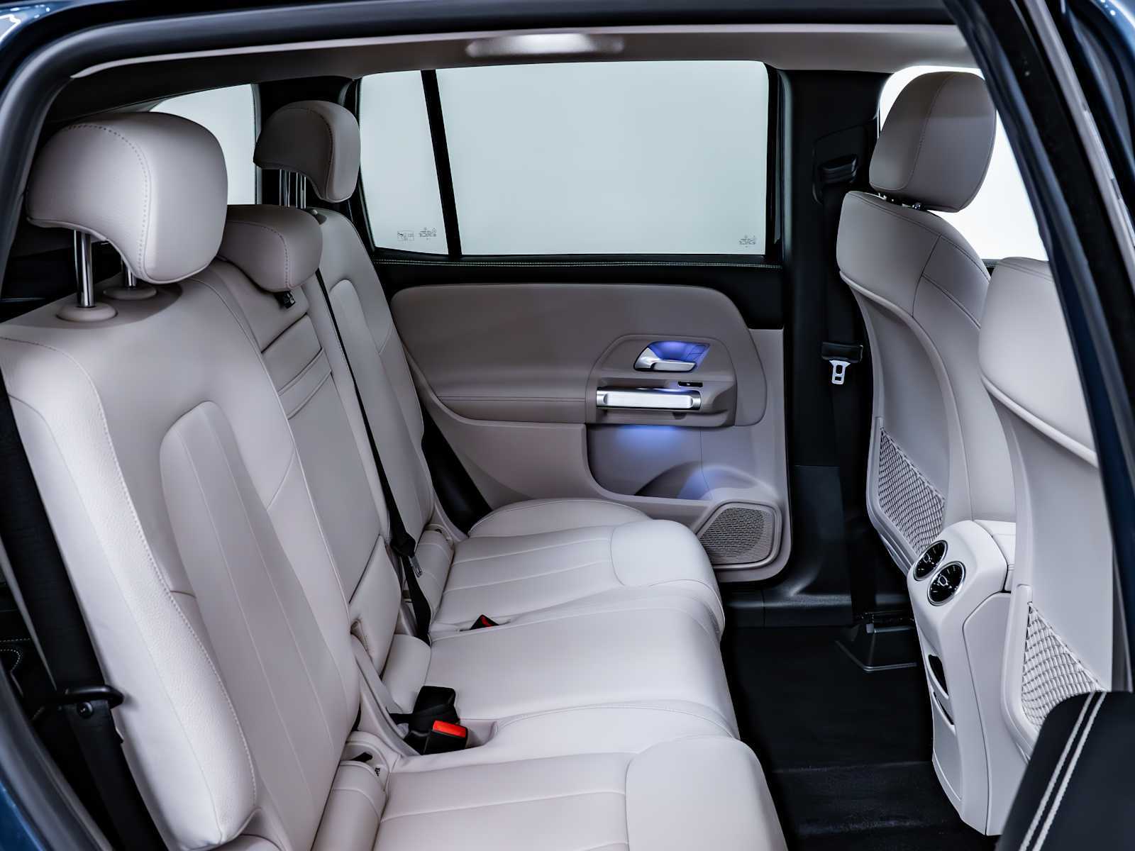 used 2022 Mercedes-Benz GLB 250 car, priced at $33,798