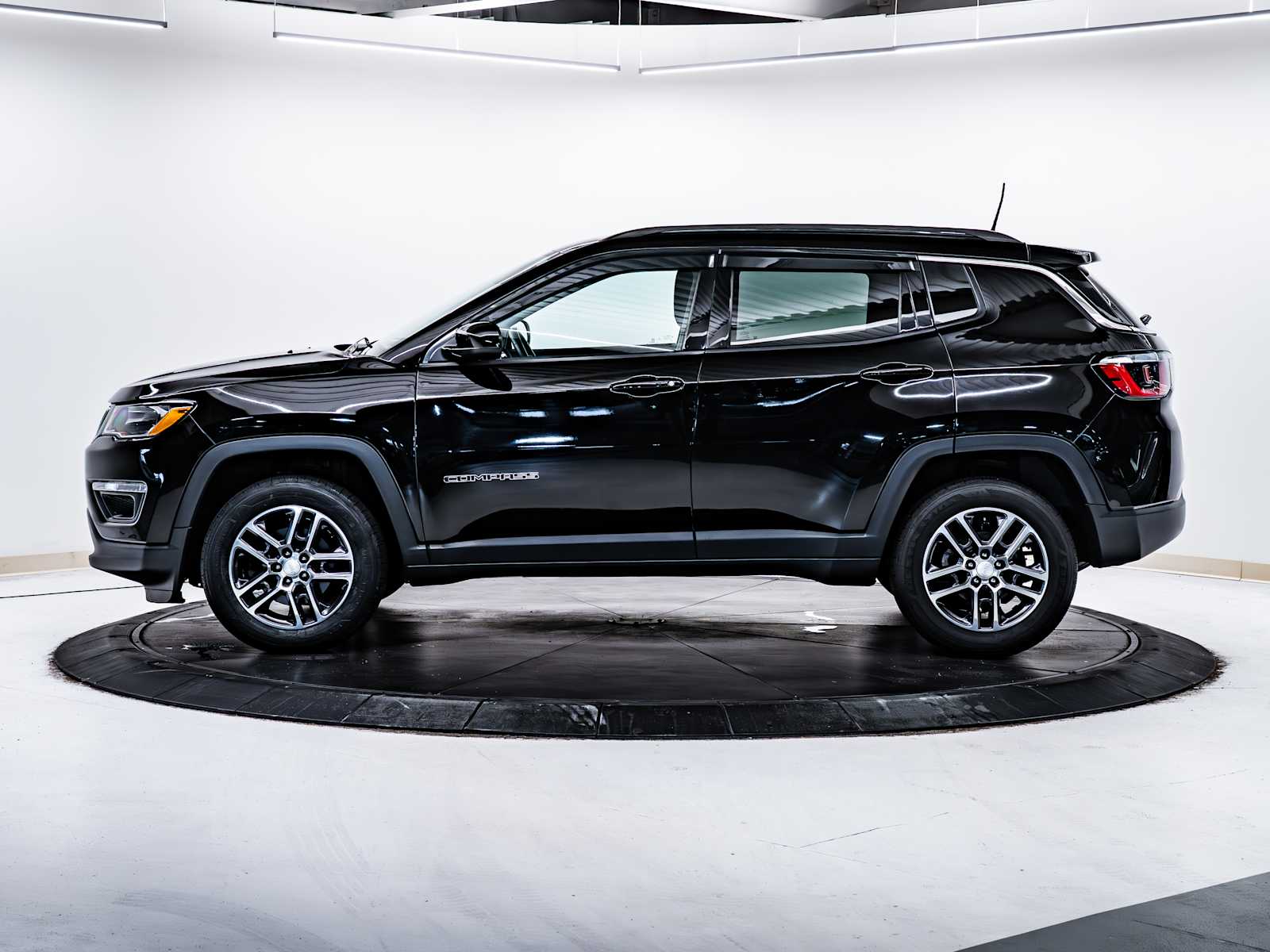 2017 Jeep Compass Latitude photo 4