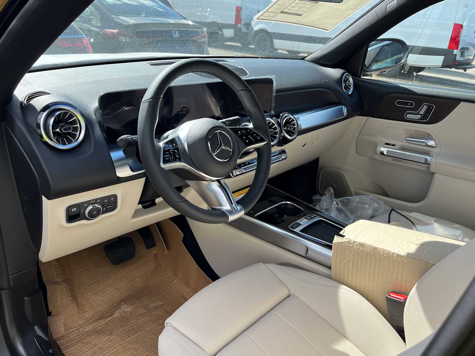 new 2026 Mercedes-Benz GLB 250 car