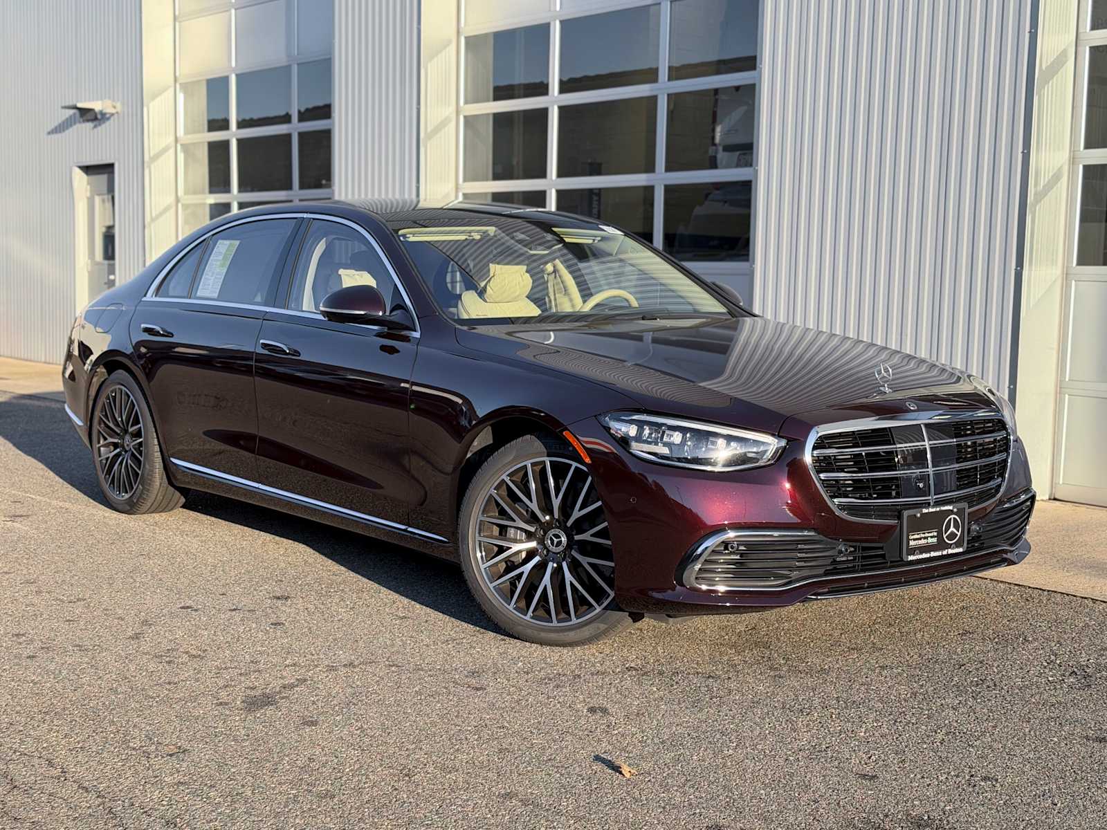  Mercedes-Benz S-Class