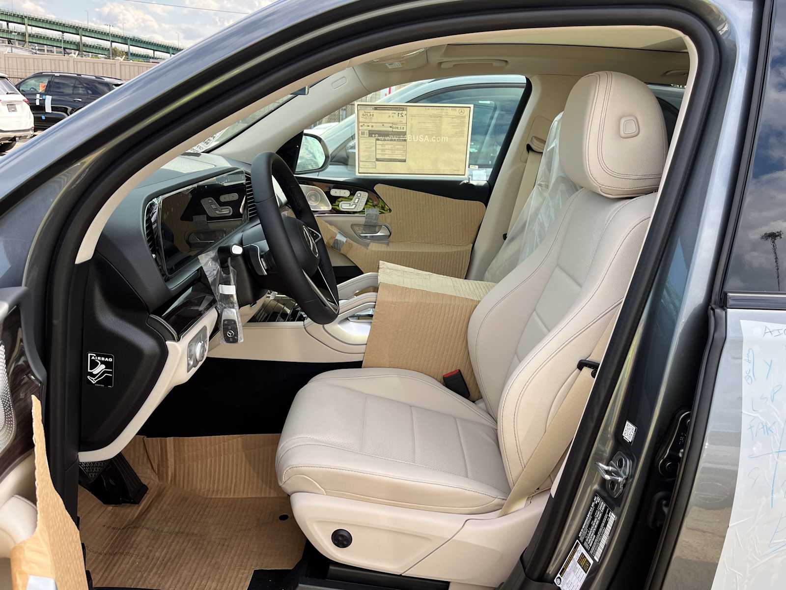 2026 Mercedes Benz GLE 450 4MATIC photo 2