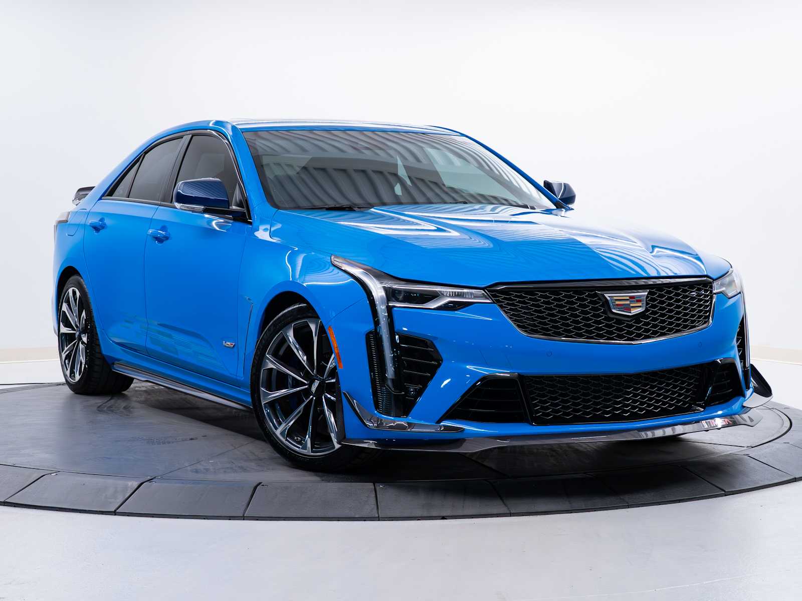 2023 Cadillac CT4 V-Series Blackwing's photo