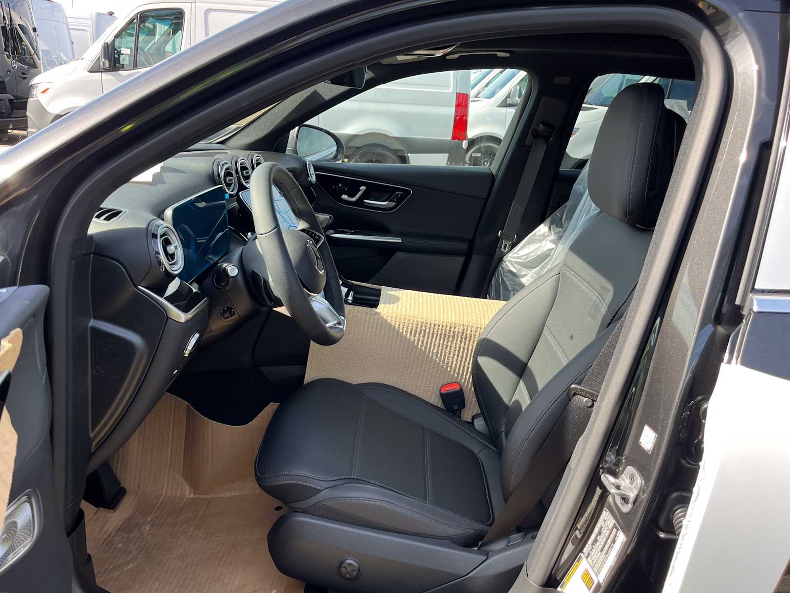 2026 Mercedes Benz GLC 300 4MATIC photo 4