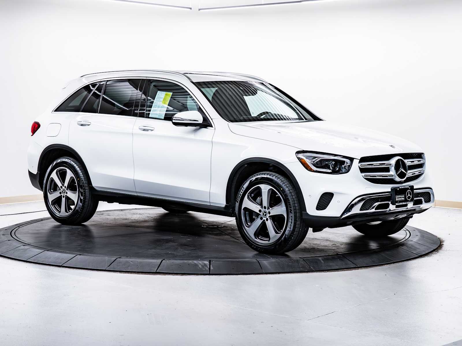 2022 Mercedes-Benz GLC GLC300's photo