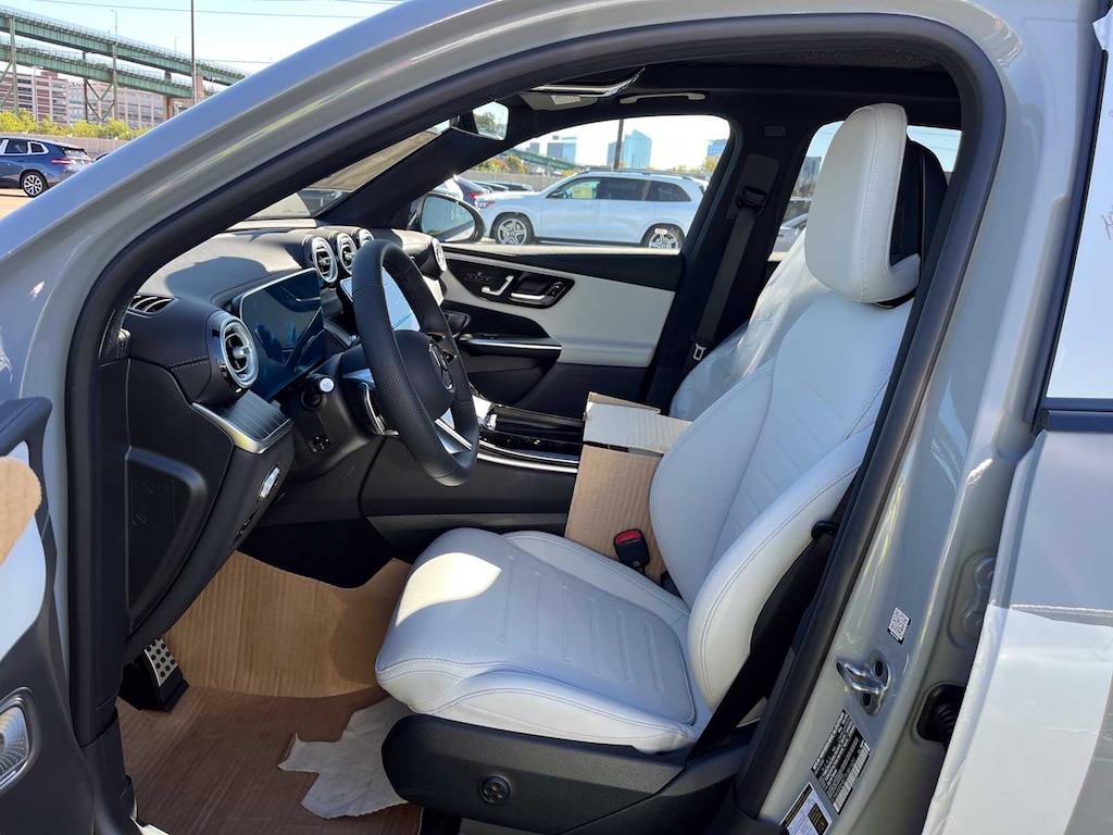 New 2026 Mercedes-Benz GLC 300 4MATIC SUV