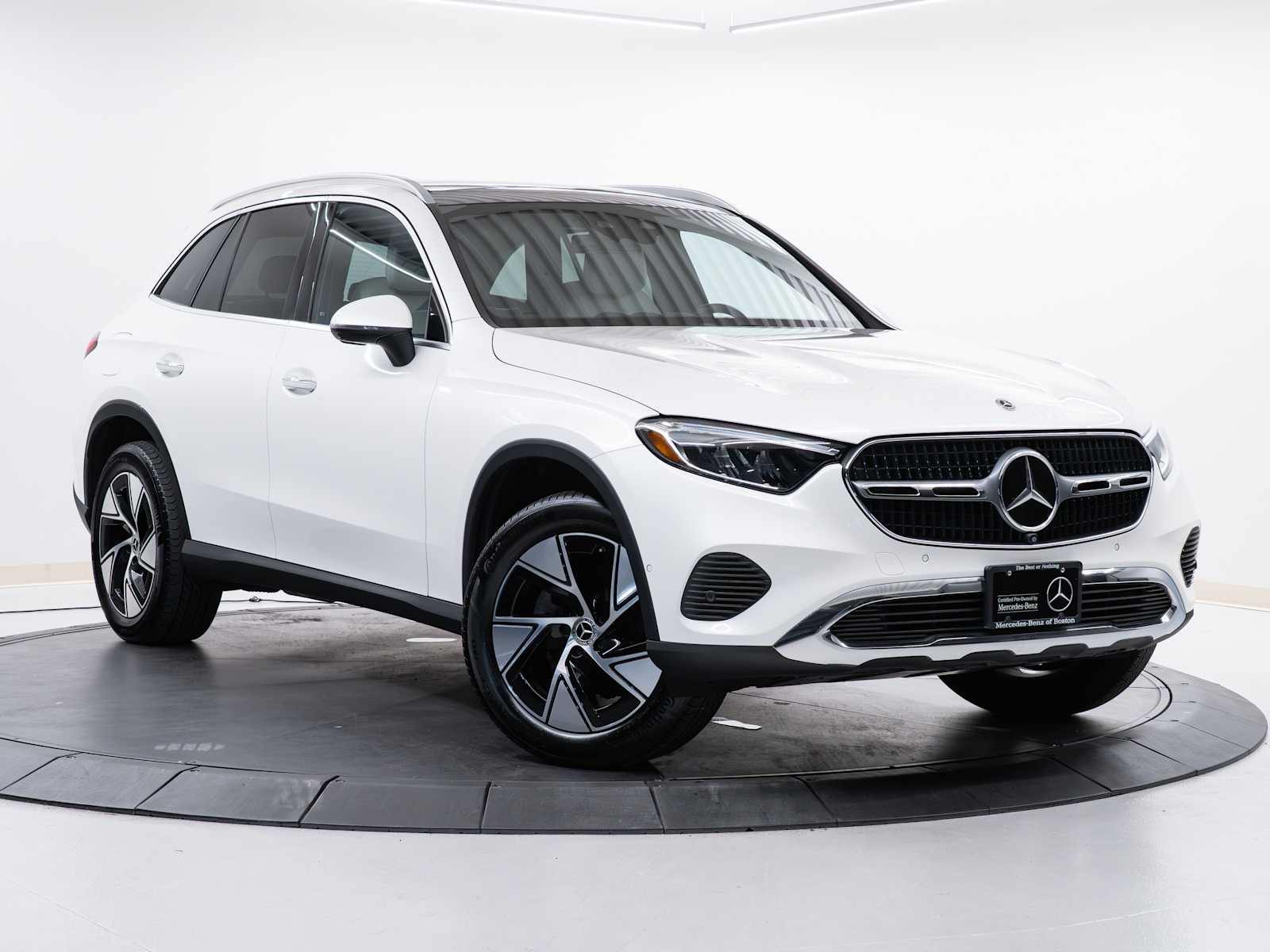 2023 Mercedes-Benz GLC