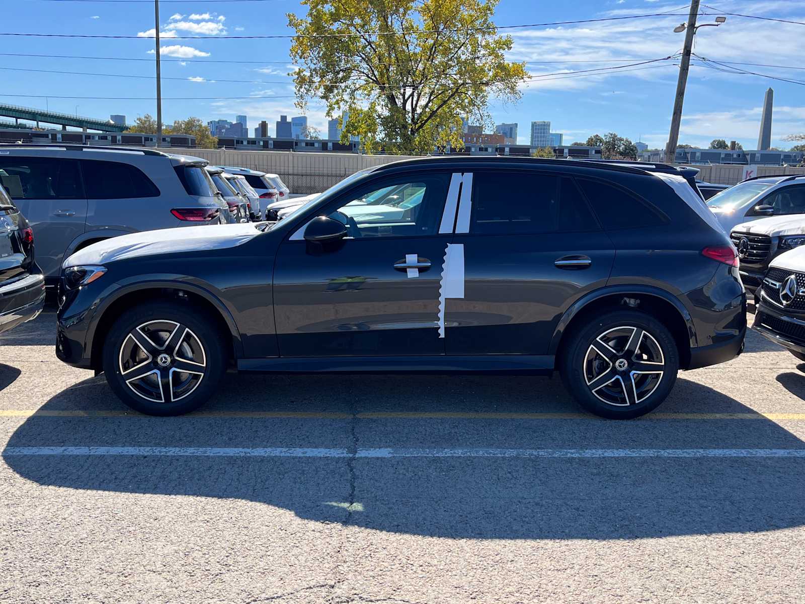 2026 Mercedes Benz GLC 300 4MATIC photo 3