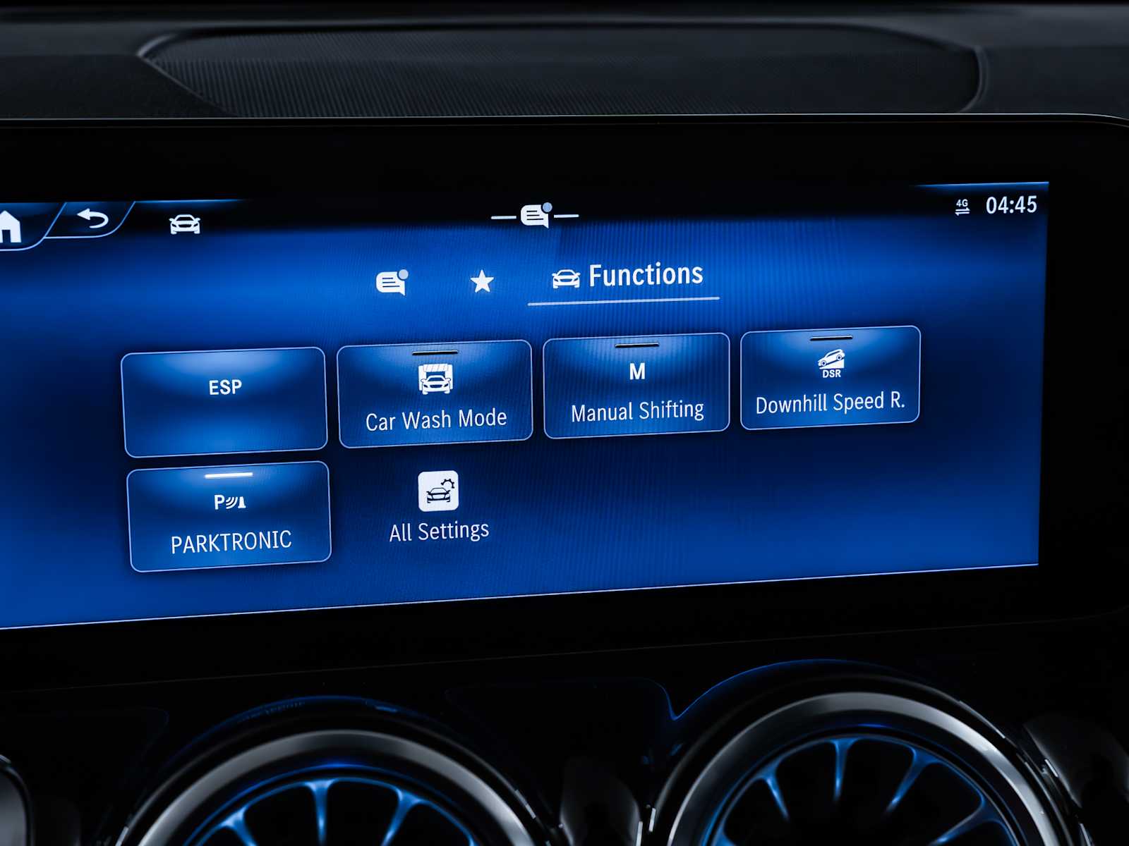 used 2024 Mercedes-Benz GLB 250 car, priced at $35,998