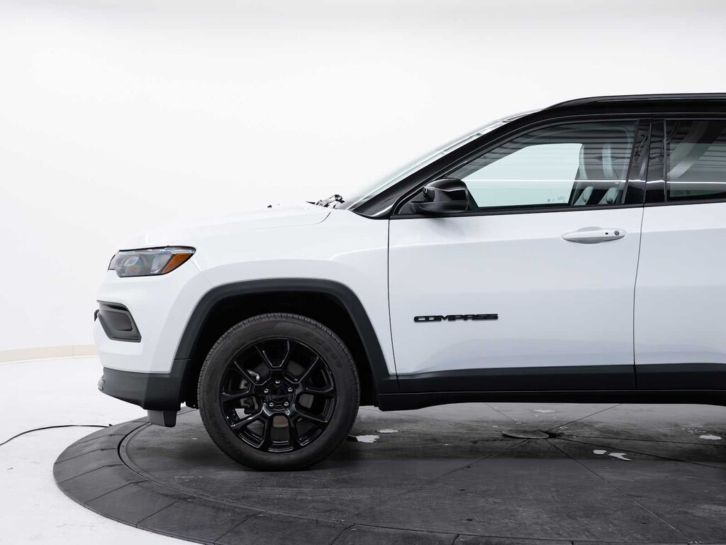 Used 2022 Jeep Compass Latitude SUV