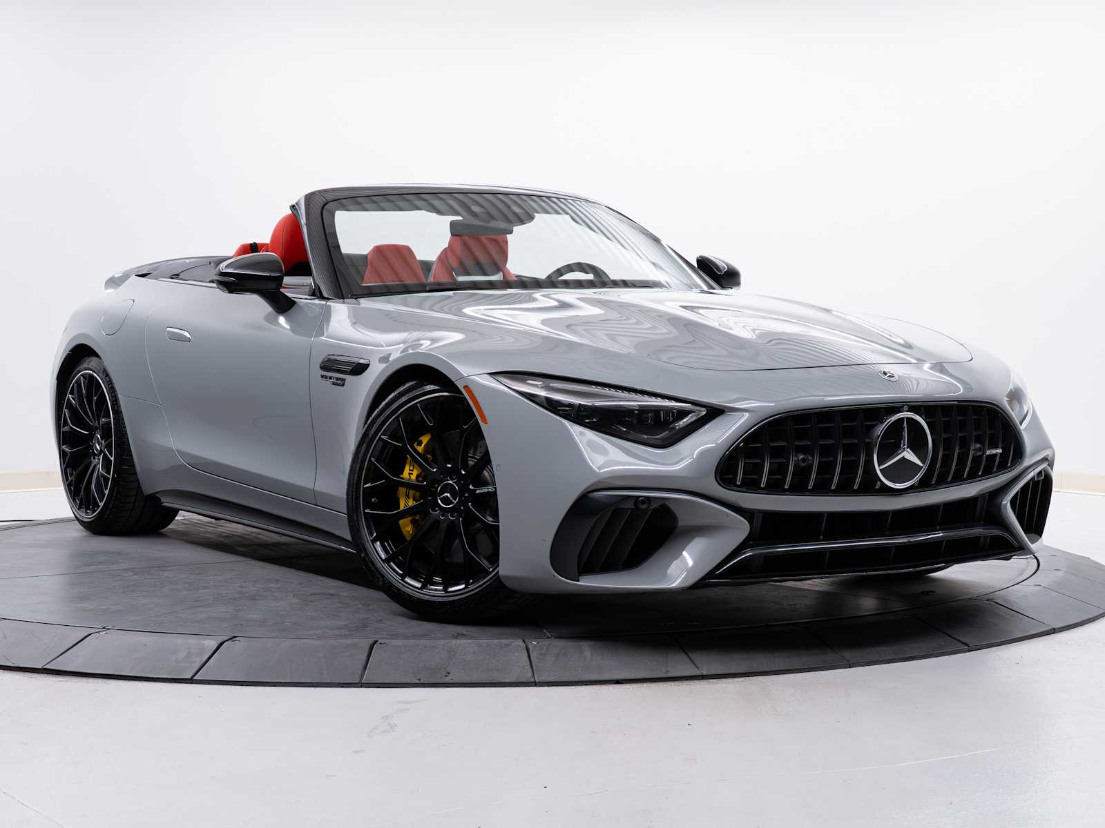 2022 Mercedes-Benz SL Mercedes-AMG SL 63 4MATIC+'s photo