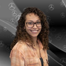 Staff member Jennifer Vicente from ID_82b37e