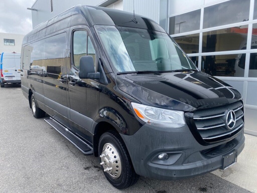 Used 2024 Mercedes-Benz Sprinter 3500 HR 170" wb Ext 15 Seat Smartliner Passenger Van Van Extended Cargo Van