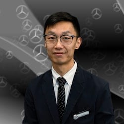Staff member Zac Zhang from 42feea0a7896