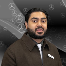 Staff member Usman Iqbal from ID_82b37e