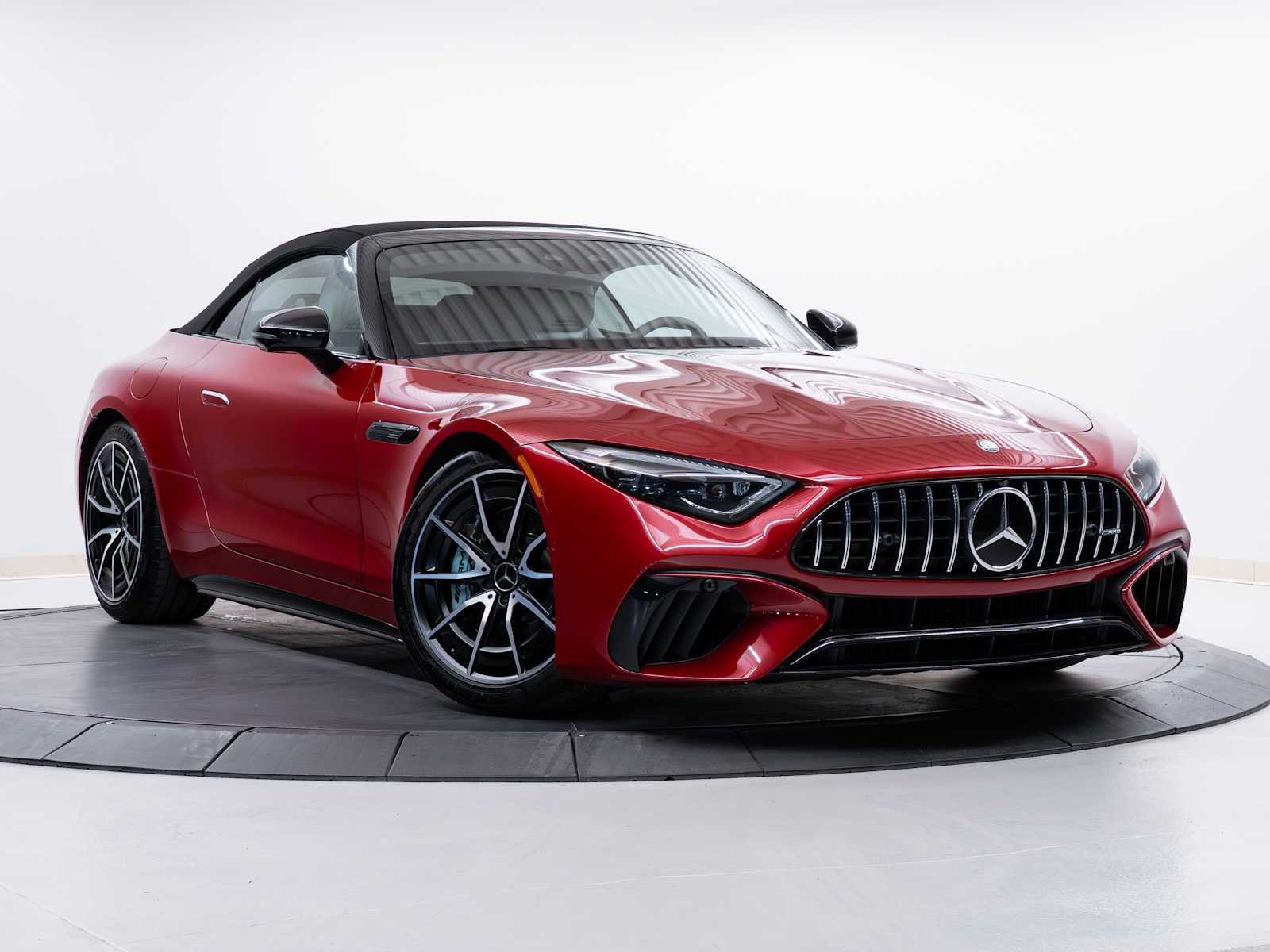 2023 Mercedes-Benz SL Mercedes-AMG SL 63 4MATIC+'s photo