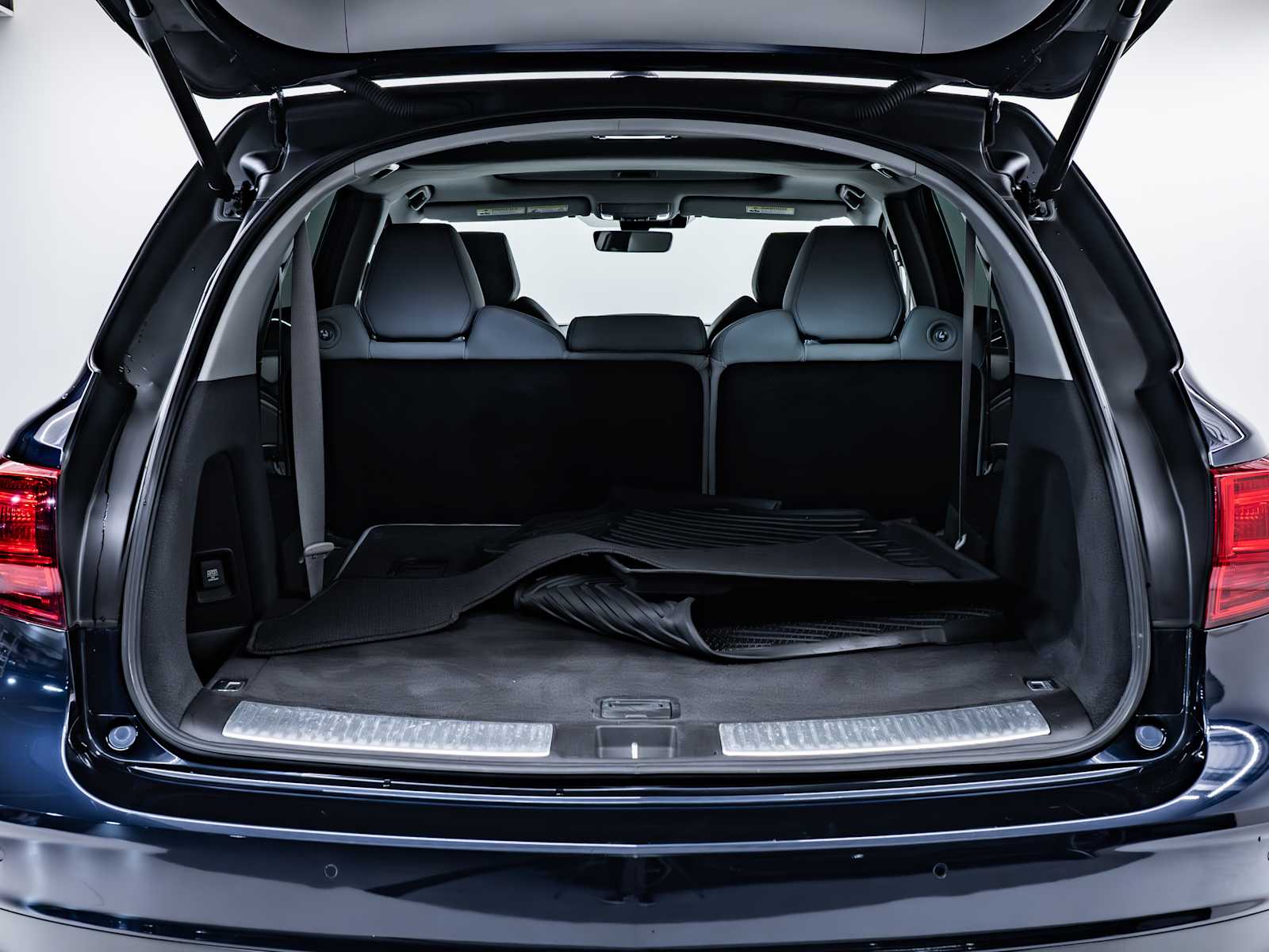 used 2020 Acura MDX car, priced at $29,998