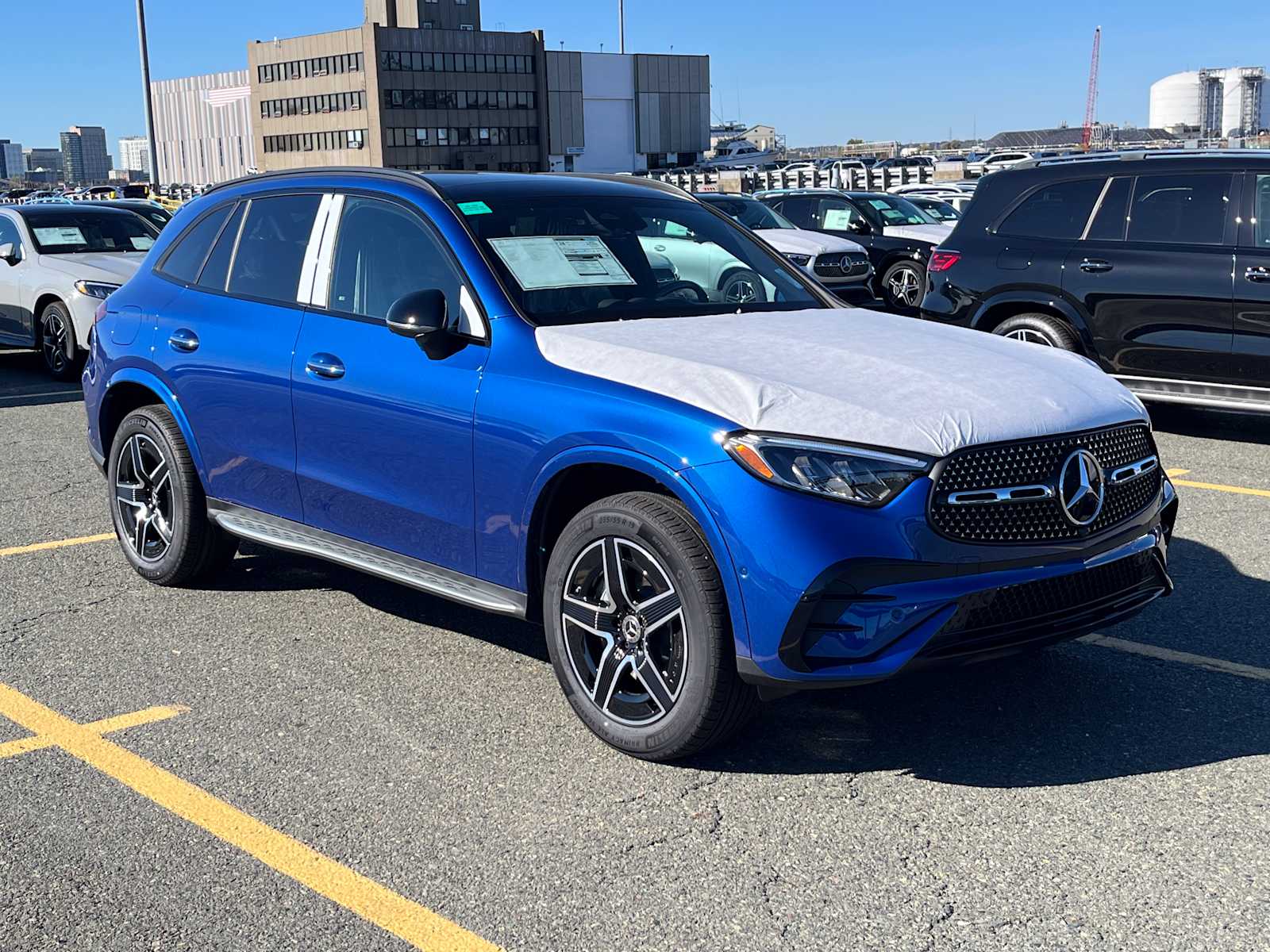 2026 Mercedes-Benz GLC Base's photo