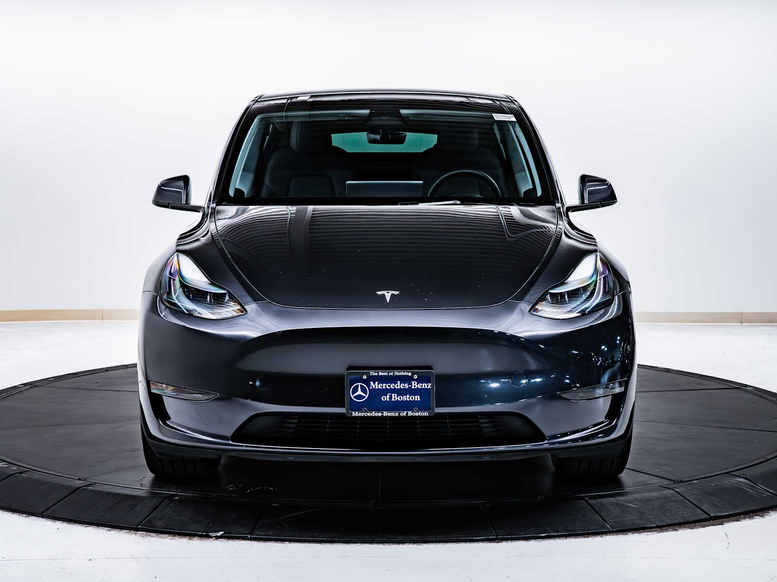 2025 Tesla Model Y Long Range photo 2