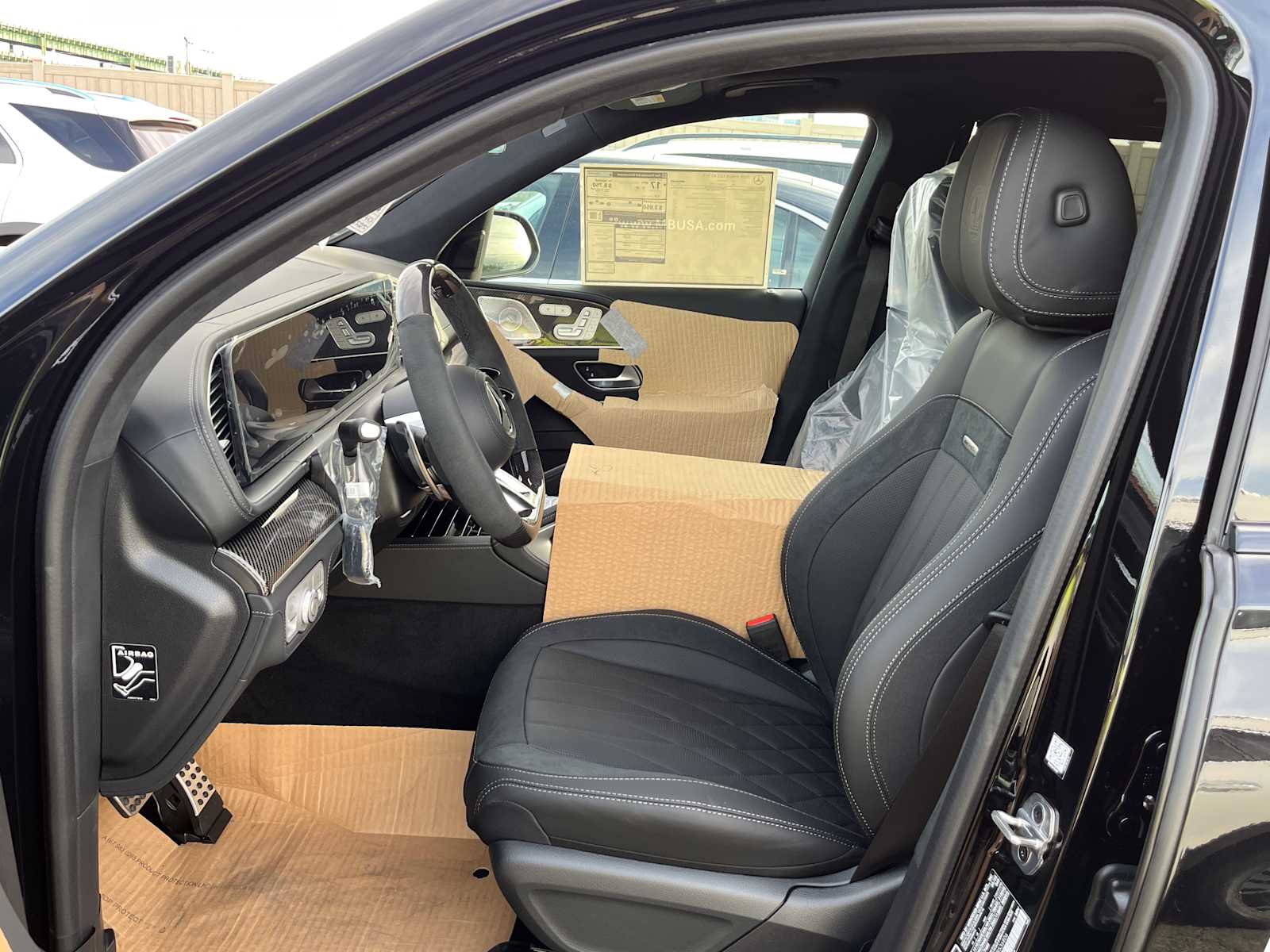 2026 Mercedes Benz GLS AMG 63 4MATIC photo 3