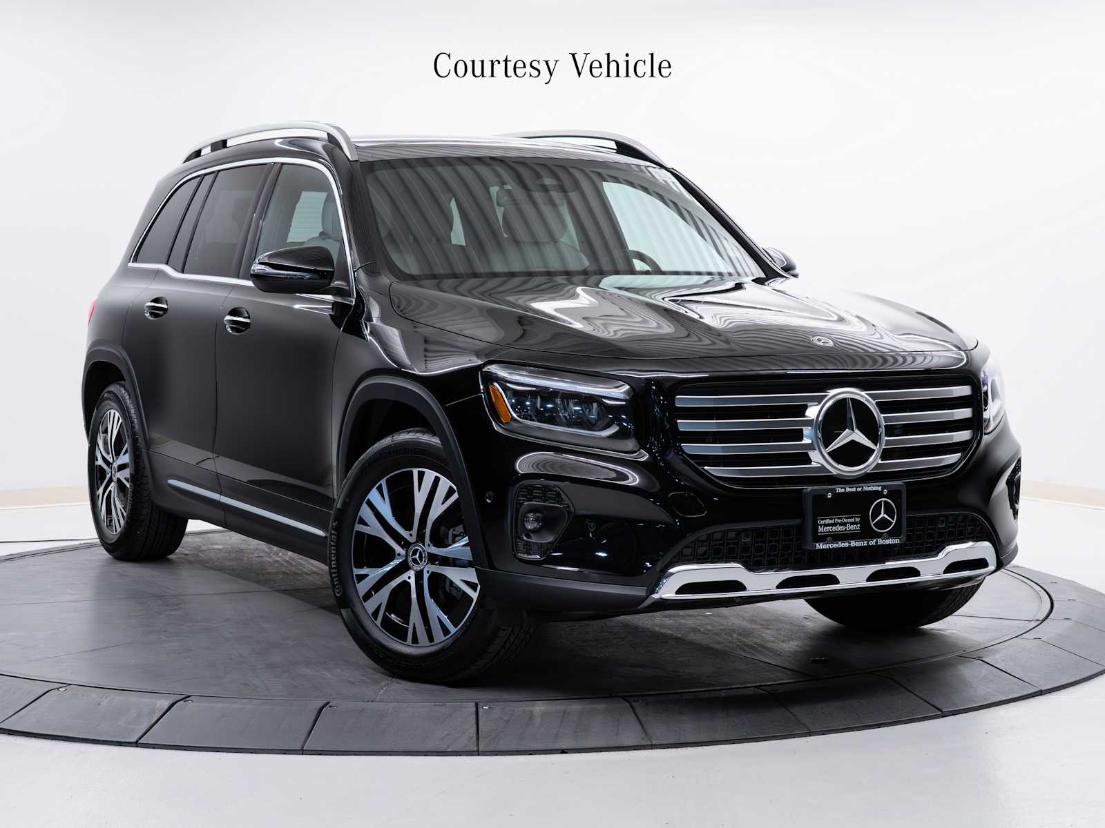 2026 Mercedes-Benz GLB GLB 250 4MATIC's photo