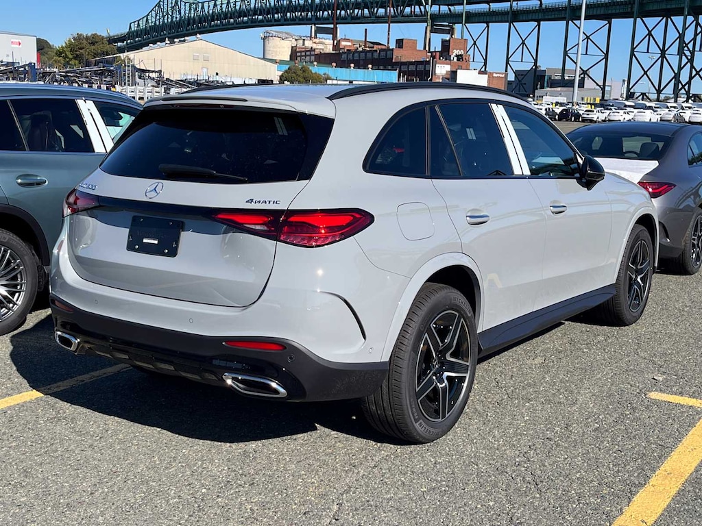 New 2026 Mercedes-Benz GLC 300 4MATIC SUV