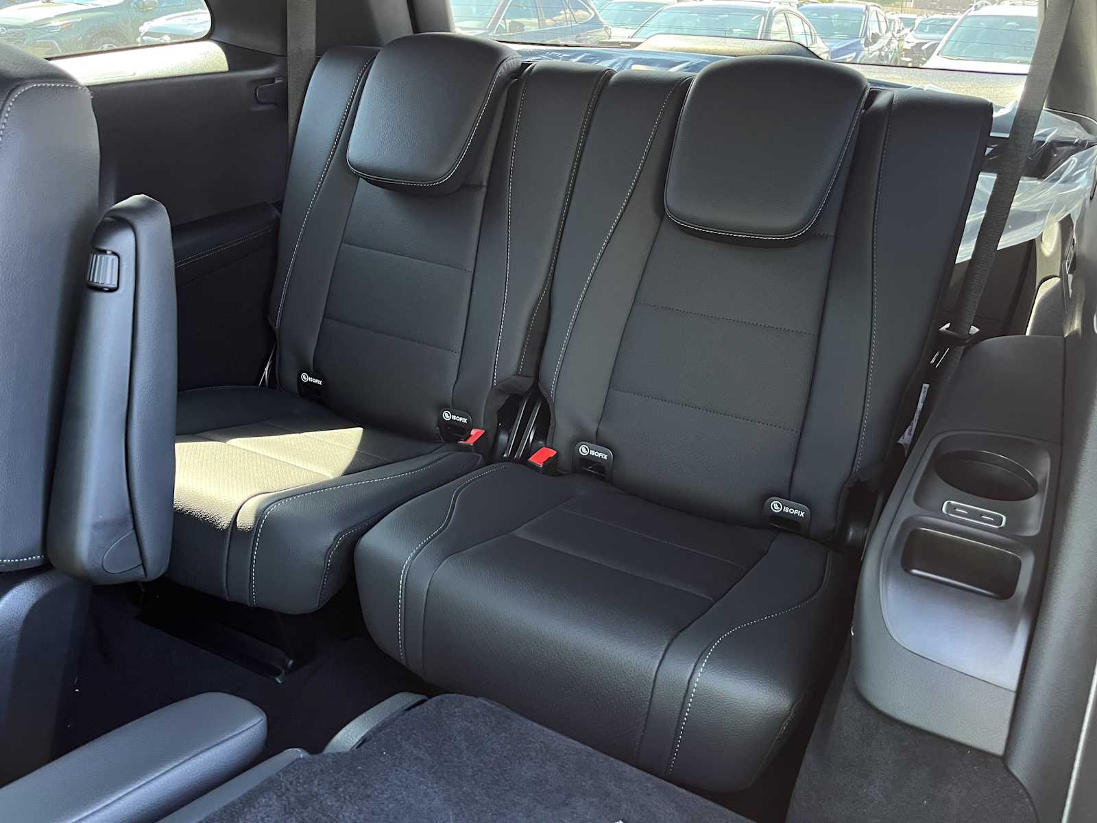 new 2025 Mercedes-Benz GLS 450 car