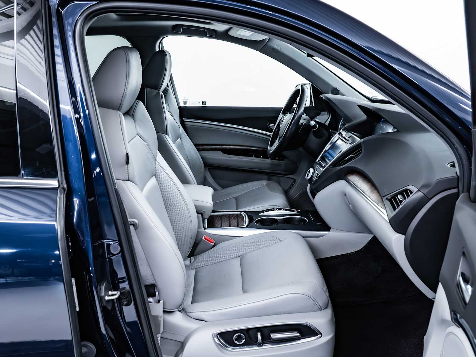 used 2020 Acura MDX car, priced at $29,998