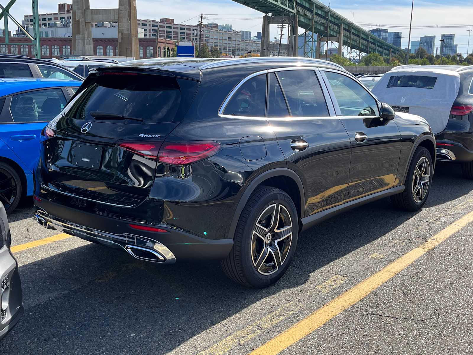 new 2026 Mercedes-Benz GLC 300 car