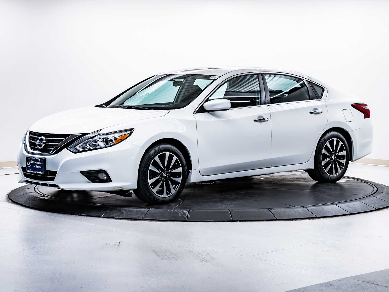 2018 Nissan Altima 2.5 SV photo 3