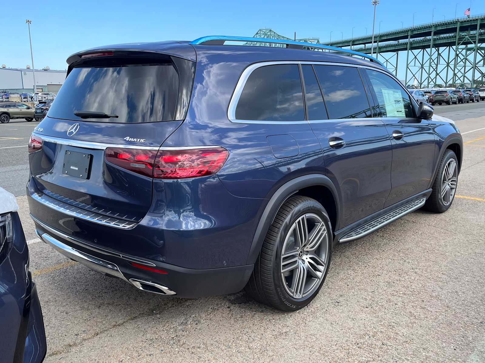 2026 Mercedes Benz GLS 450 4MATIC photo 3